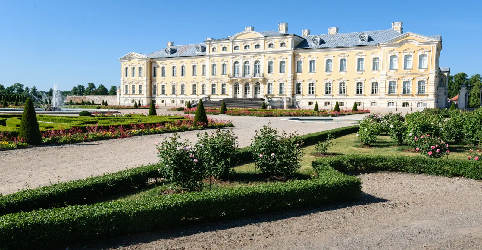 Rundale & Mezotne Palaces, Bauska Castle Tour